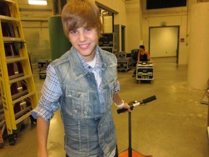 My_world_tou_backstage_11