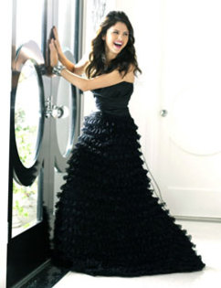 003 - x - Selena Gomez - x