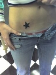 WTF?This isn't Katie Babyface's body or tattoo!=]] 100% fake