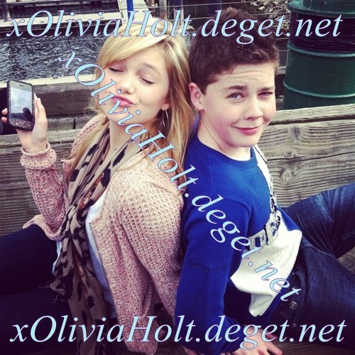 Olivia - Holt - Rare - Photo - 040