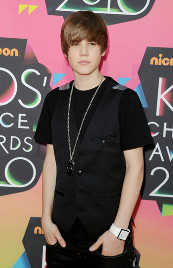  - Justin at Nickelodeon-s 23rd Annual KCA 2010