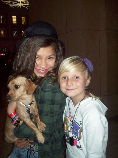 Me and Zendaya Coleman - With the Shake It Up cast