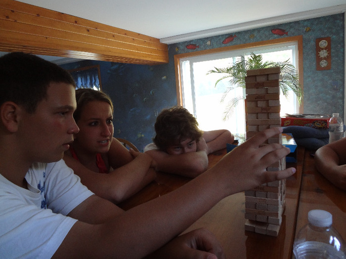 Pool Party and Jenga with friends (24)