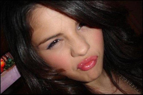 sel(10) - Selena Gomez