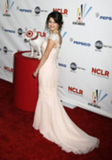 28119263_FVBCHFNSV - x 2009 ALMA Awards - Arrivals 2