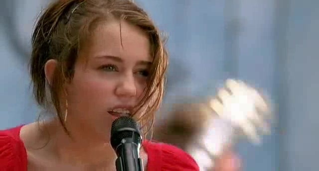 miley ray cyrus (19) - miley cyrus in hannah montana the movie singing the climb