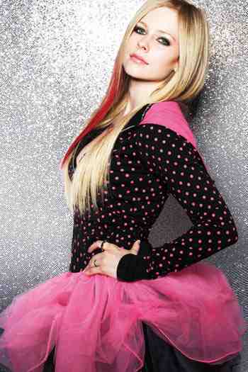 Black-Star-Avril-Lavigne-black-star-8845594-350-525 - Black Star