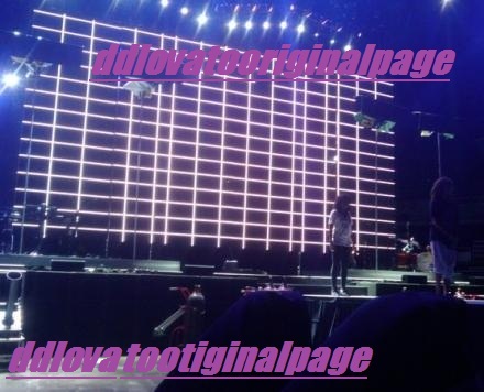 the stage - Camp rock 2 tour 2010