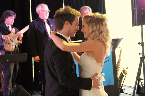 Josh-and-Jenna-s-Wedding-josh-farro-11331348-498-332