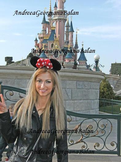 va plac urechile Minnie...))