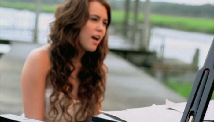Miley Cyrus When I Look At You  screencaptures 02 (11) - miley cyrus when I look at you