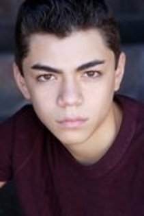 40524742_FJRFRDABV - adam irigoyen-deuce