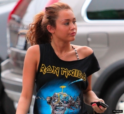 normal_1 - Miley Cyrus Spotted in iron maiden T-Shirt