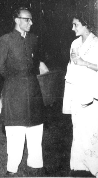 Makhdoom Mohiuddin and Indira Dhanrajgir - Makhdoom Intezar Makhdoom