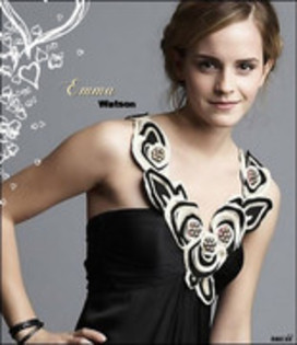 47110806_CUEXNUYJK - Emma Watson Glittery 2