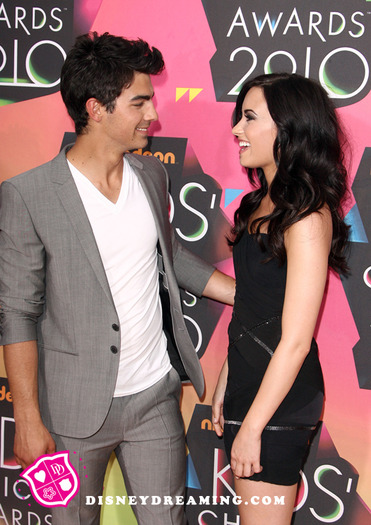 Demi-Lovato-Joe-Jonas-Nickelodeon-Kids-Choice-Awards