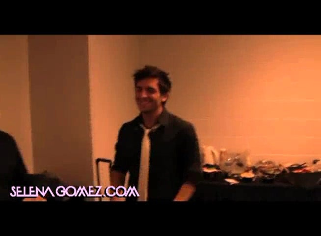 Behind the Scenes Jingle Ball 2010 243 - SG - Selly