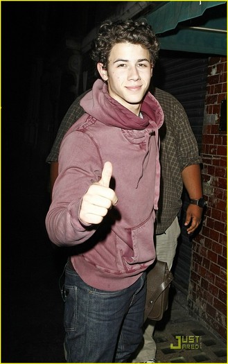 nick-joe-jonas-m-cafe-05 - Nick-out at queens theatre London