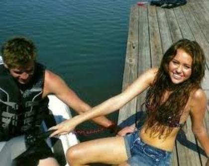 miley rare 049 - Photos 007