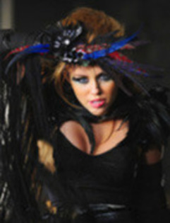 10597880_XMBINWNYO - Miley Cyrus - Hannah Montana