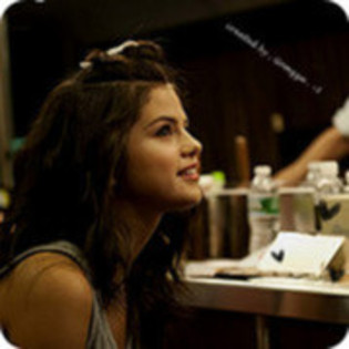 GNNSPDLHKKZPBHCMICG - selena gomez love you like a love song