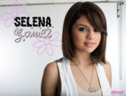 40269385_HHLBBHNNM - Selena Gomez