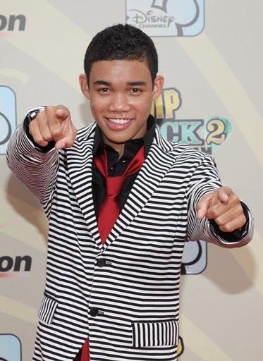 40523814_KHOJQVPYM - roshon fegan-ty blue