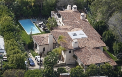 Miley Cyrus - Cyrus Family House (13)