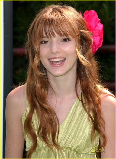 bella-thorne-shakes-up-03 - x Bella Thorne x