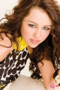 16137160_XHJEQQUSH - Sedinta foto Miley Cyrus 47