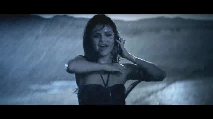 Selena Gomez & The Scene - A Year Without Rain 474