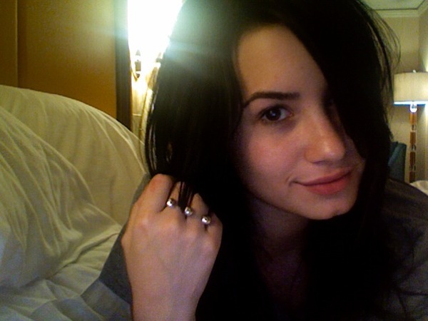 demi-lovato-without-makeup-photos