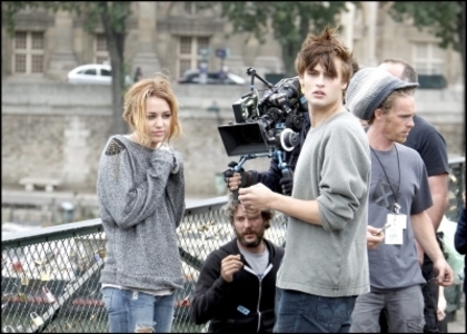 Filming LOL in Paris. xD (164)