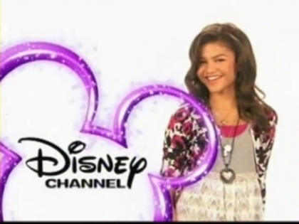 normal_Zendaya5Bwww_savevid_com5D_flv_000011400