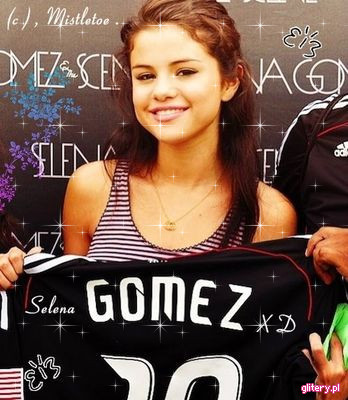 Selena (647)