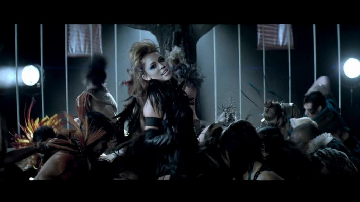 Miley Cyrus - Can\'t Be Tamed 088