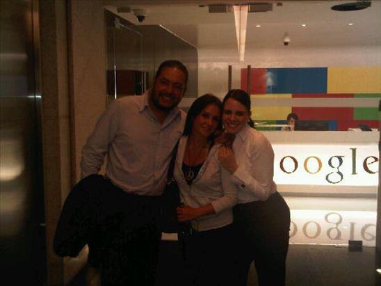 Con Melissa, Saliendo del evento de Google