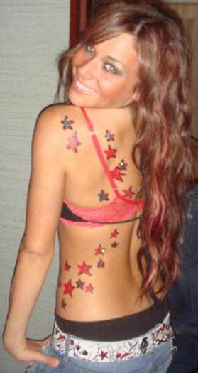 before our performance in manhatten beach w the beach giirlzzz. its just body paint! - This is Me xD