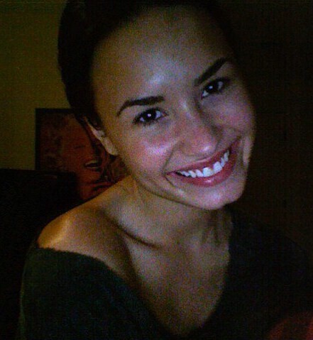 Demi don't need make-up