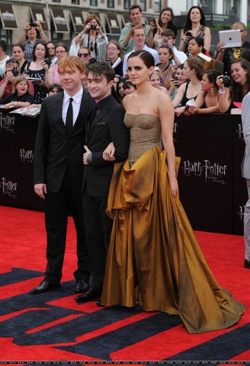 - Harry Potter and Deathly Hallows 2 - (5) - xx - HP7 Part 2-NY Premiere - xx