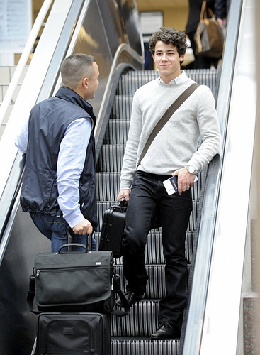 Jonas Brothers at the LAX Airport (15)