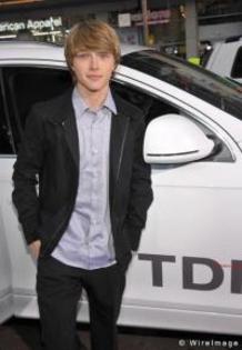 Sterling_Knight_1250600060_4