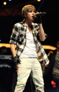 Z100s Jingle Ball 2010__4