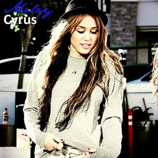 2-MileyCyrus-0-9509