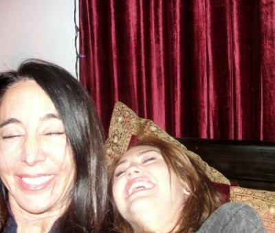 Miley Cyrus (3) - 0 Miley Cyrus-Hanging out with Thomas Sturges aunt-Personal Pictures 0