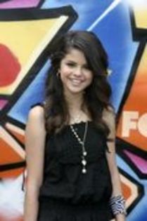 0 x - 26 . o8 . 2oo7 - x 0 (18) - Selena Gomez Award Shows 2OO7 August Teen Choice Awards