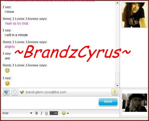 Talking with Demi on MSN