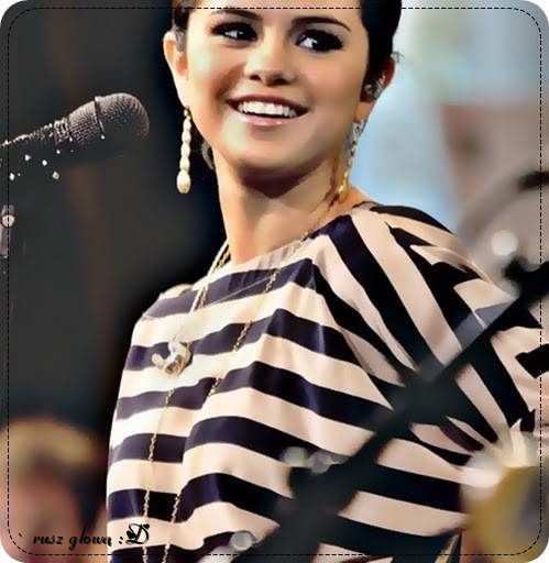 0089043111 - Selena-Gomez xx