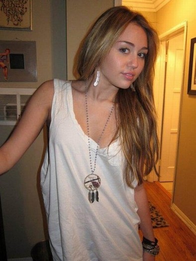 Miley-Cyrus-