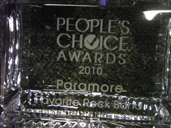 People-s-Choice-Award-2010-Paramore-Favorite-Rock-Band-paramore-10259109-600-450 - Band